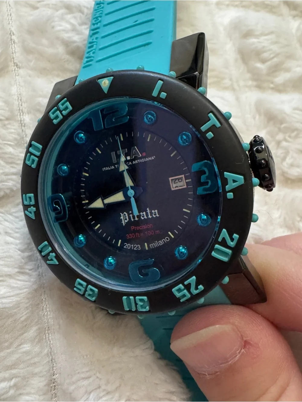 I.T.A Italia Tecnica Artigiana Pirata Quartz Dive Style Watch 00.04.11 Turquoise